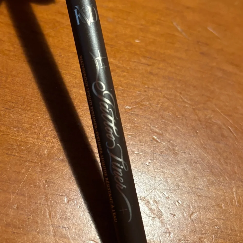 KVD Tatoo Liner Waterproof Liquid Eyeliner Mad Max Brown